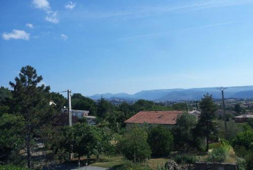 Logement Sud Ardèche — hotel in Saint-Sernin-Du-Bois