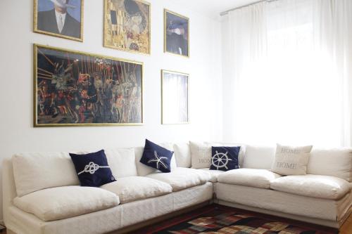 Milani Paolo — 4-Star Luxury Hotel in Milan, Italy
