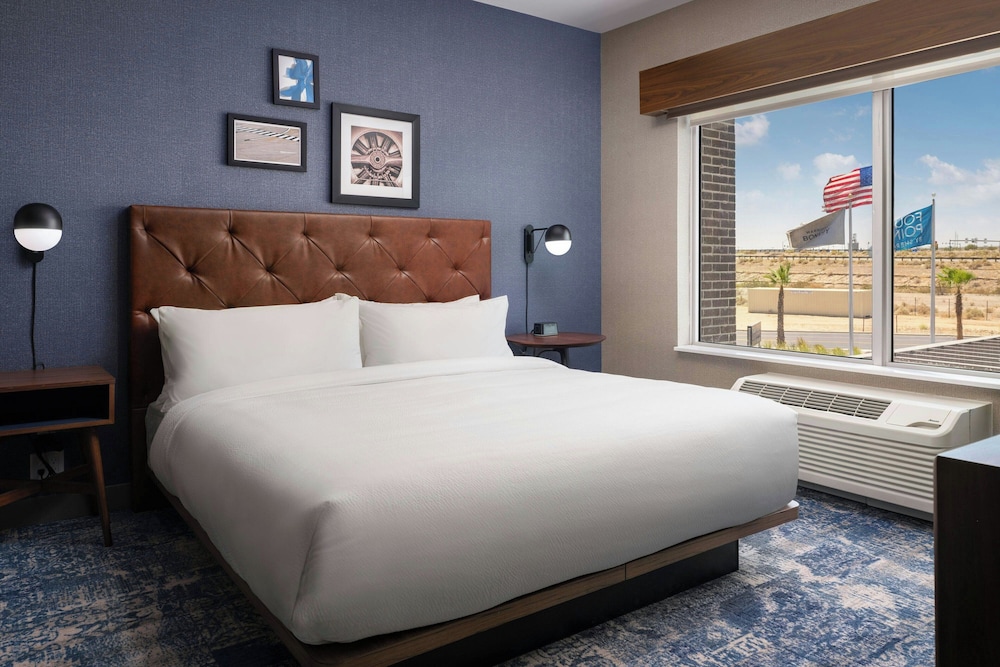 Four Points by Sheraton Yuma - photo 8