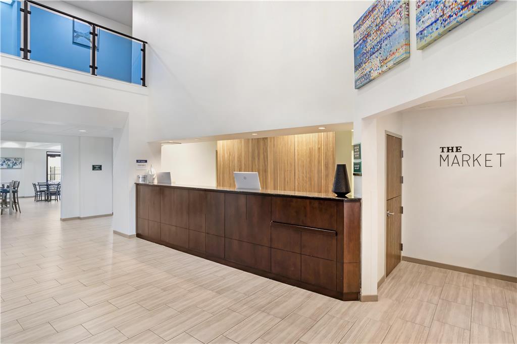 Best Western Plus Executive Hotel & Suites - photo 49