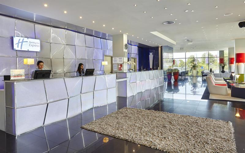 Holiday Inn Express Lisbon Alfragide