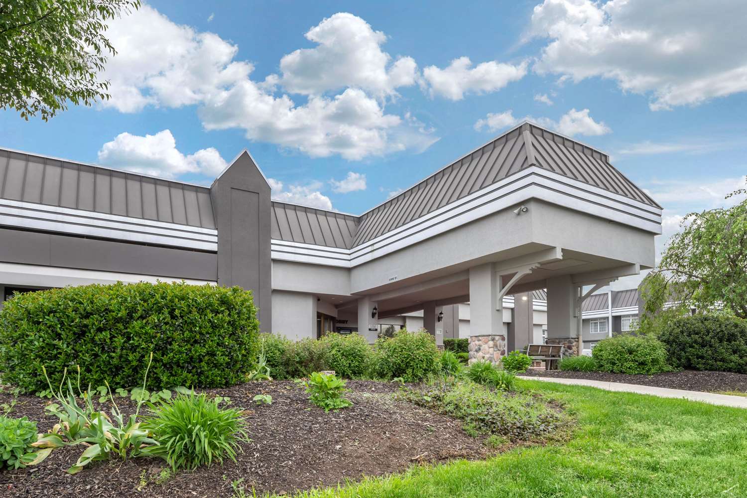 Clarion Hotel and Conference Center Harrisburg West - photo 26
