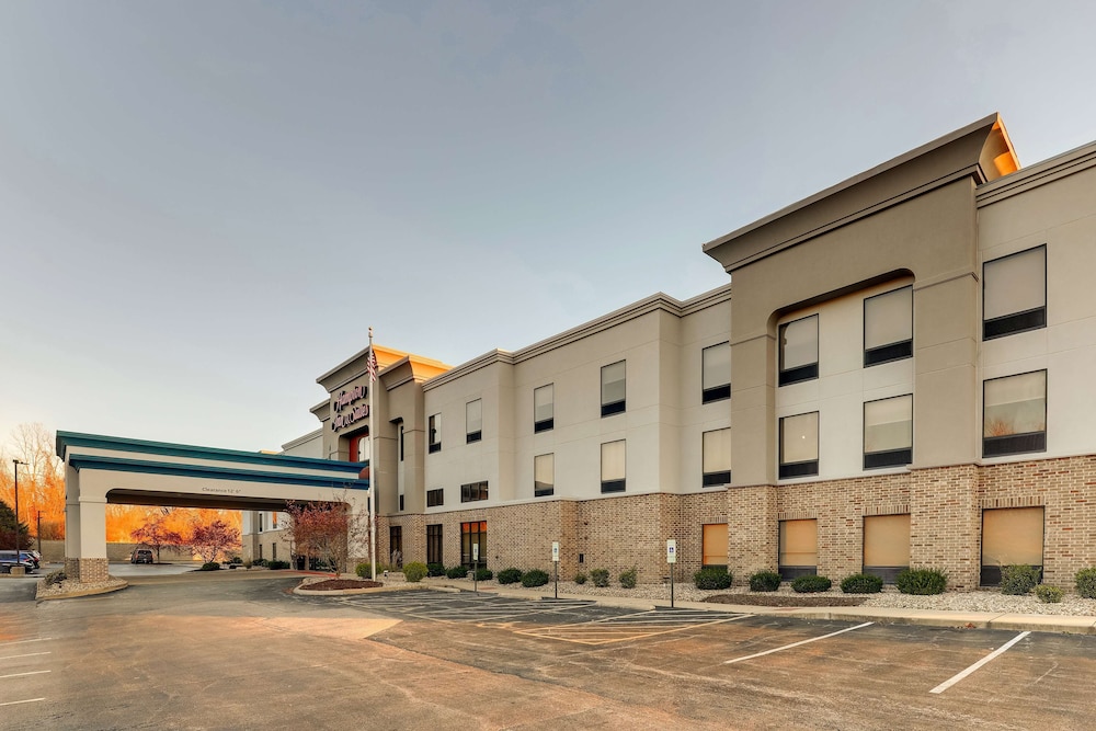Hampton Inn & Suites St. Louis Edwardsville - photo 74