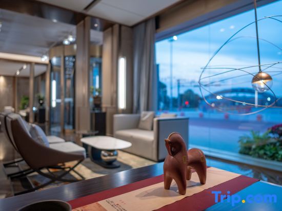 New Century Grand Hotel — 4-Star Luxury Hotel in Hangzhou, People's Republic of China