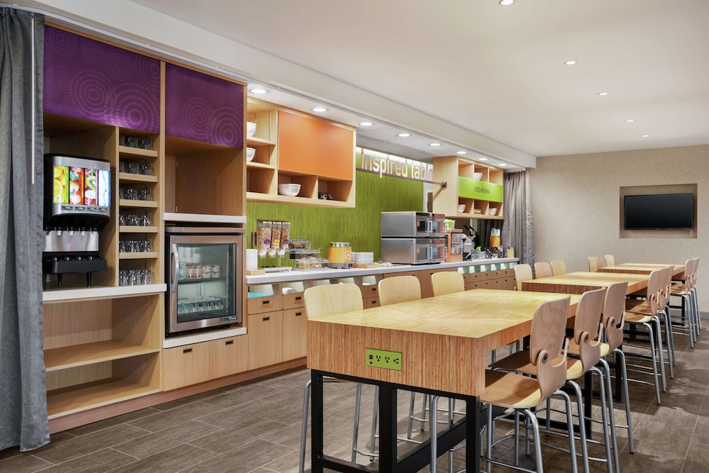 Home2 Suites by Hilton Warminster Horsham - photo 28