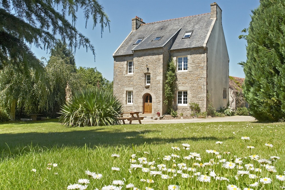 Domaine le Puits de Jeanne — hotel in Plouigneau