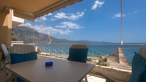 Blue Pier — 4-Star Luxury Hotel in Kalamata, Greece