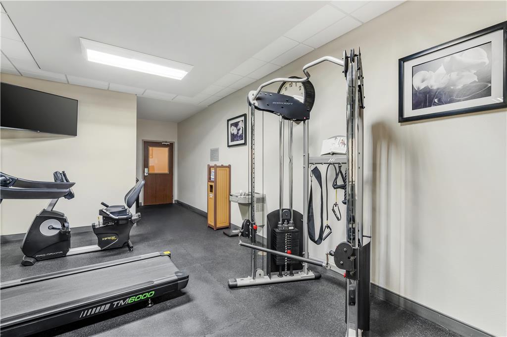 Best Western Plus JFK Inn & Suites - photo 60