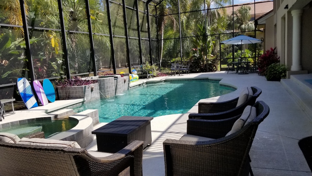 Mansion Getaway Sleeps 24 - photo 13