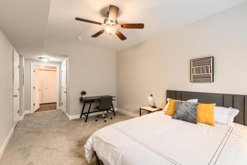 Crest at Midtown 4218 l 1 bedroom 1 Bathroom — 4-Star Luxury Hotel in Atlanta, United States