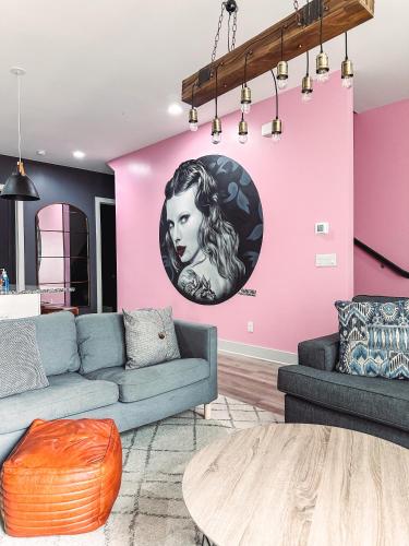 The Swift House Music City Stay in East Nash — 4-Star Luxury Hotel in Nashville, United States