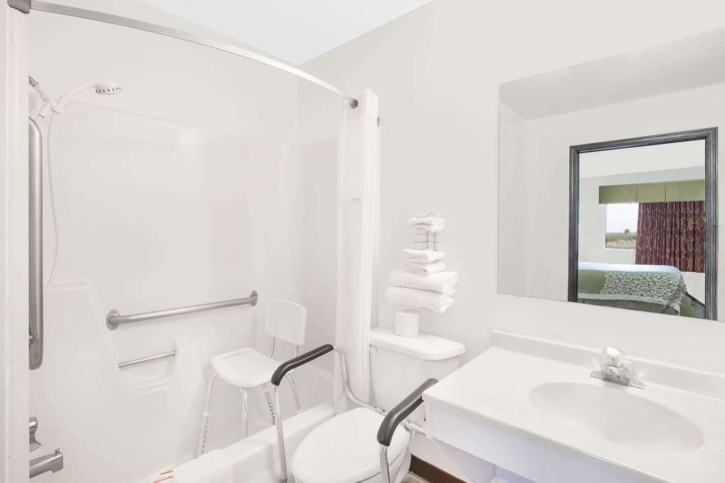 Days Inn by Wyndham York - photo 8