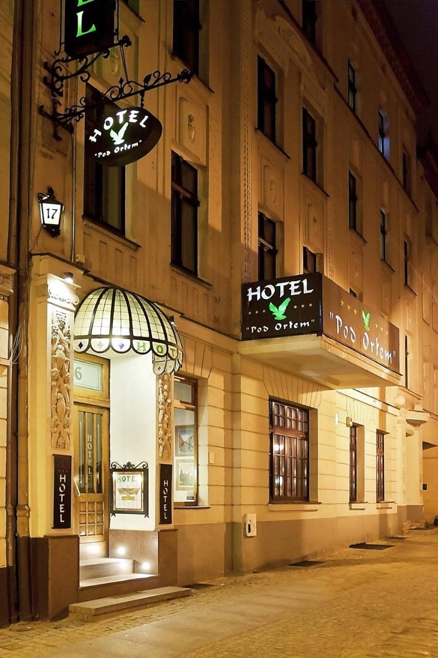 Hotel Pod Orłem - last minute hotel in Torun