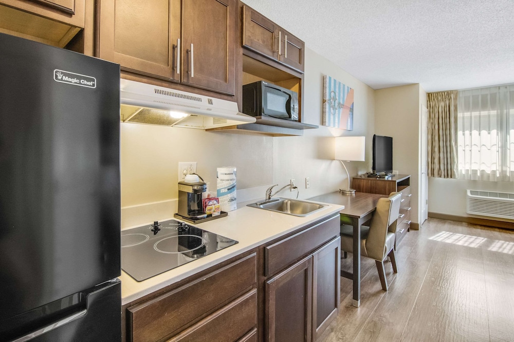 MainStay Suites Columbus near Fort Benning - photo 7