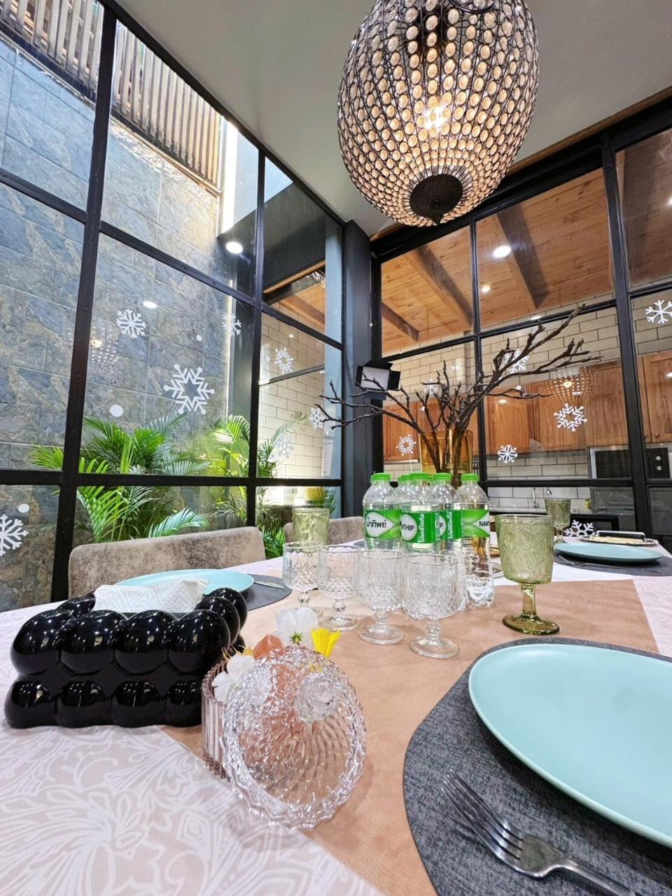 Bangkok Thailand Core Business District 3b3b Duplex Private House Family Room Cooking Smoking Nursery