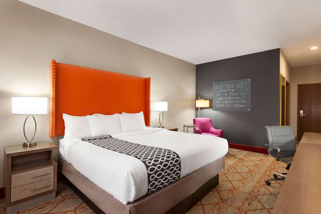 La Quinta Inn & Suites by Wyndham Lackawanna in Buffalo, United States