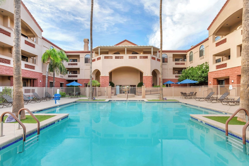 Hilton Vacation Club Varsity Club Tucson - photo 30