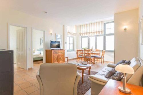Villa San Marino App 5 — 4-Star Luxury Hotel in Heringsdorf, Germany