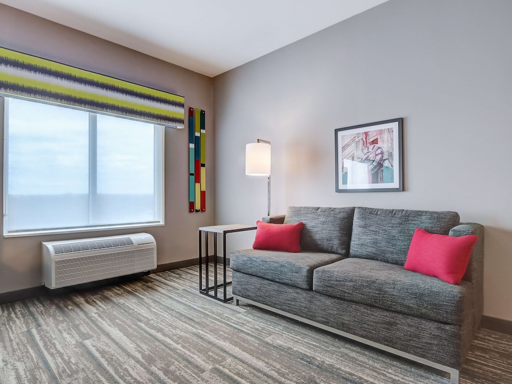 Hampton Inn and Suites by Hilton Cincinnati Midtown Rookwood - photo 32