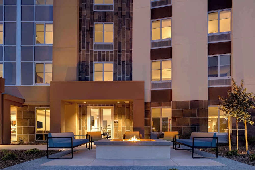 Home2 Suites by Hilton Petaluma - photo 46