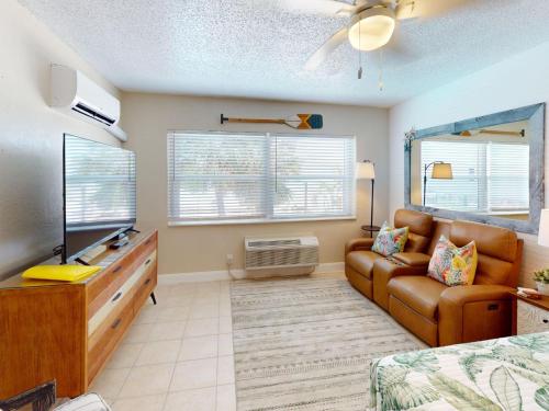 227 Surf Song Resort - photo 9