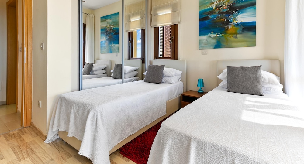 Apartment CC02 Incredible Sea Views