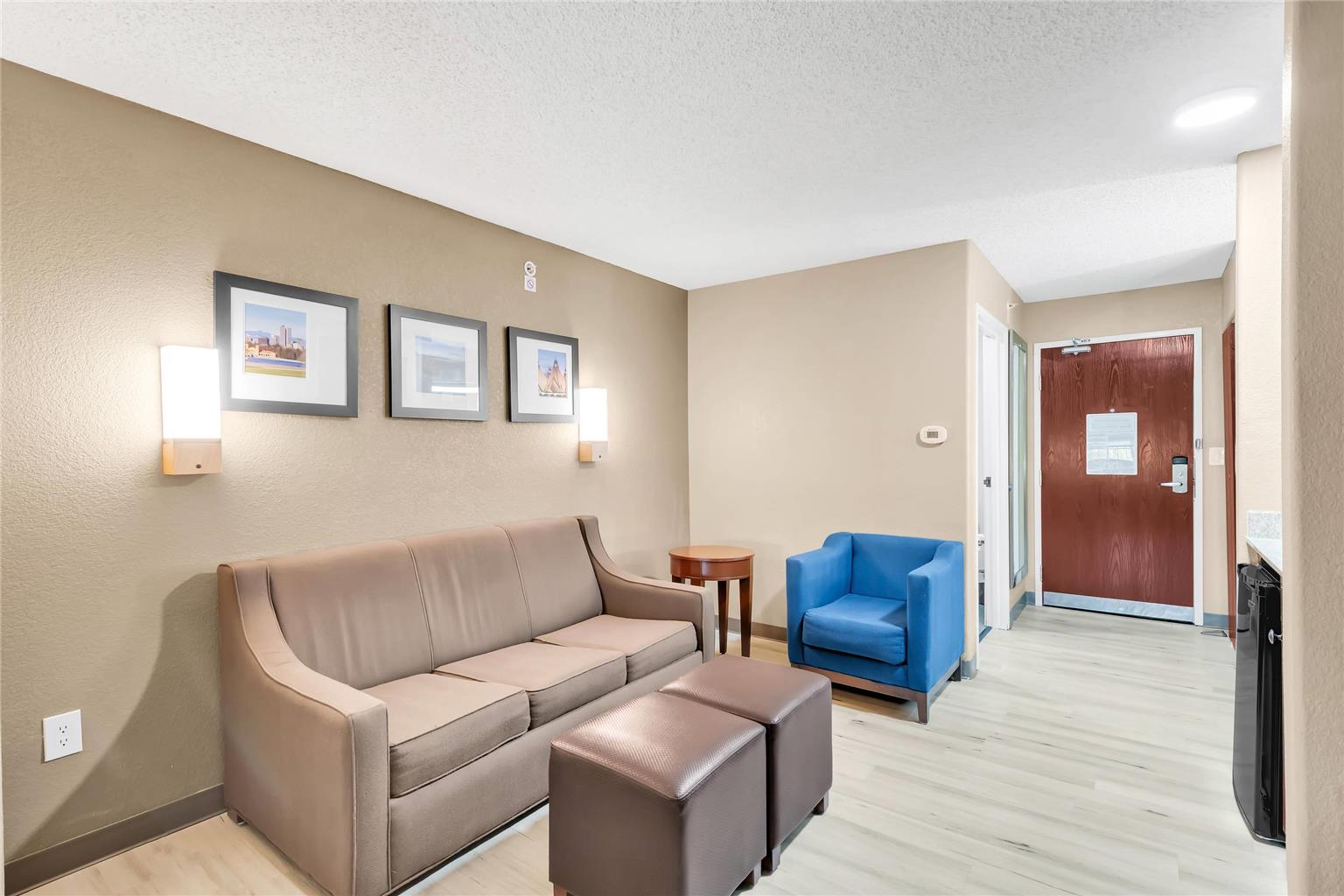 Comfort Suites Lakewood Denver - photo 52