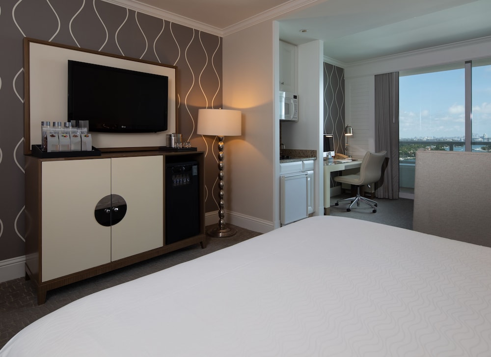 Fontainebleau Miami Beach Private Luxury Suites - photo 169