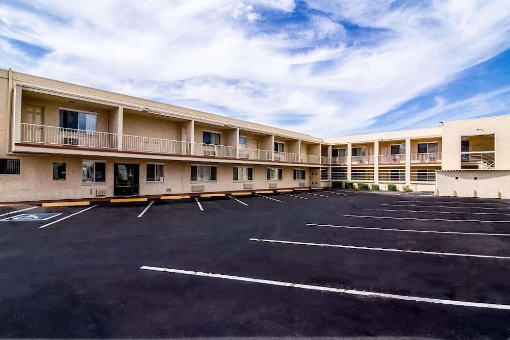 Rodeway Inn Downtown Phoenix - photo 17