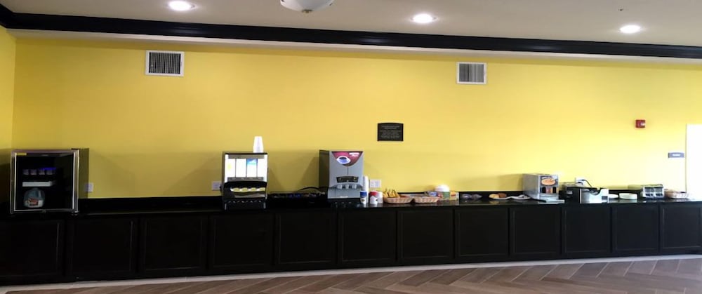Residency Suites Cotulla - photo 32