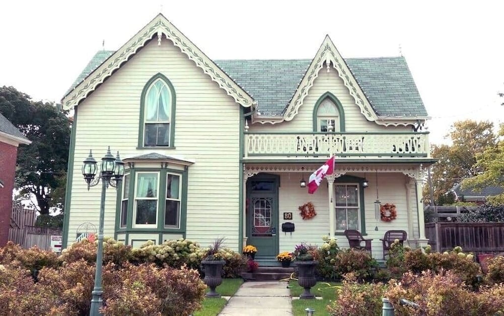 Bristows Inn — 4-Star Luxury Hotel in Kitchener, Canada