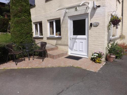 Little Burbank — 4-Star Luxury Hotel in Kendal, United Kingdom
