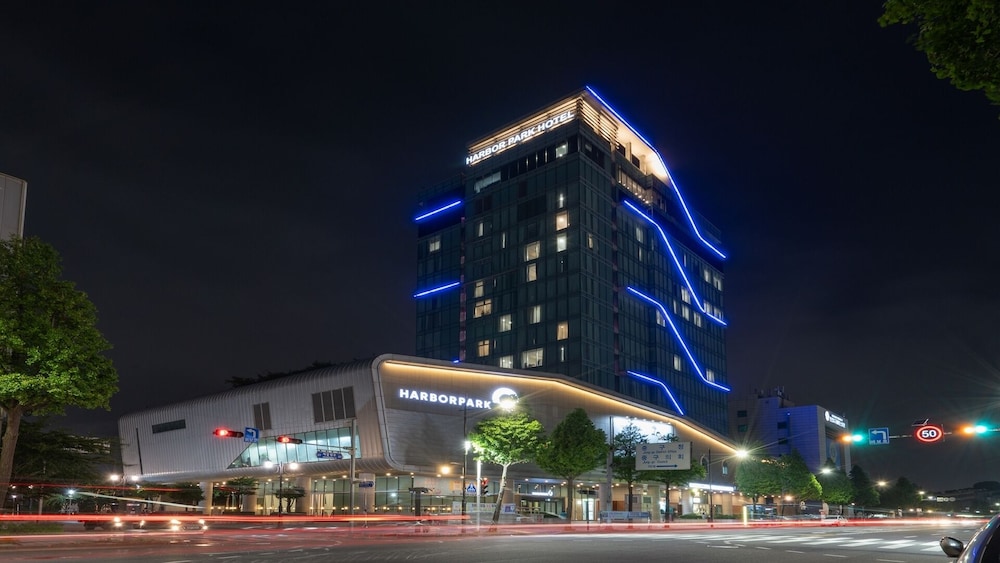 Harbor Park Hotel in Incheon, South Korea