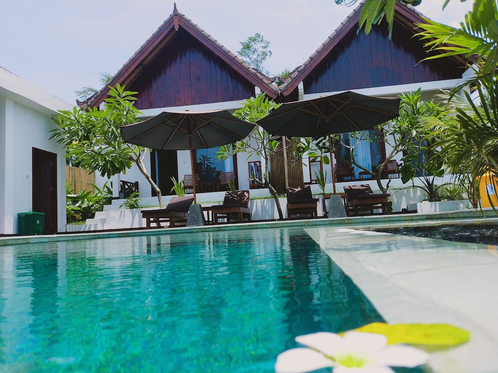 Thelocal Areguling - carbon neutral hotel in Kuta