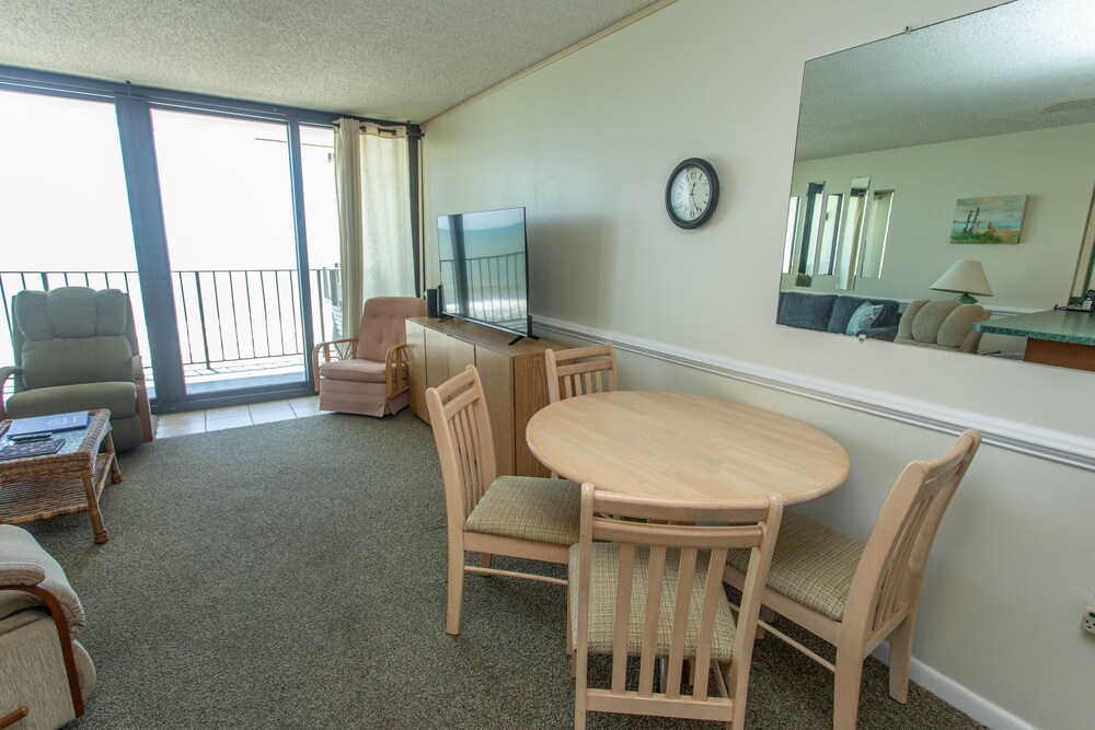 Royal Garden Resort 510 2 Bedroom Condo by RedAwning - photo 37