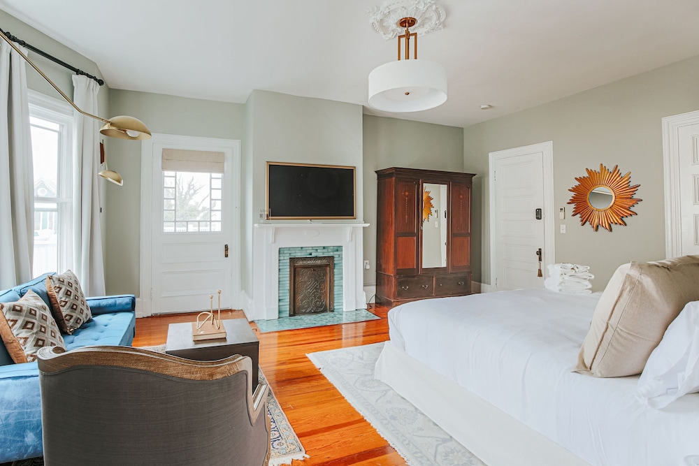 The Historic Berkeley Place - photo 21