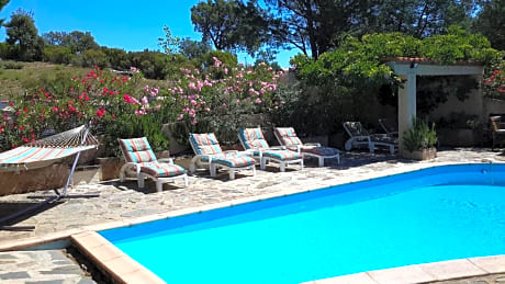 La Pantoufle Verte - carbon neutral hotel in Unknown City
