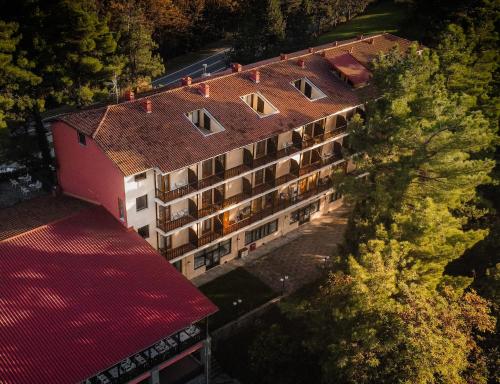 Milionis Forest Hotel - carbon neutral hotel in Grevena