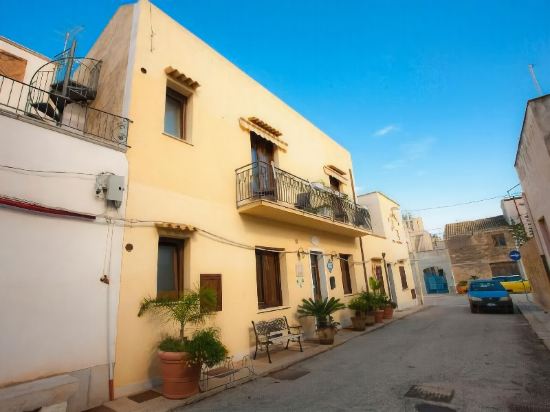 A Cavalera in San Vito Lo Capo, Italy