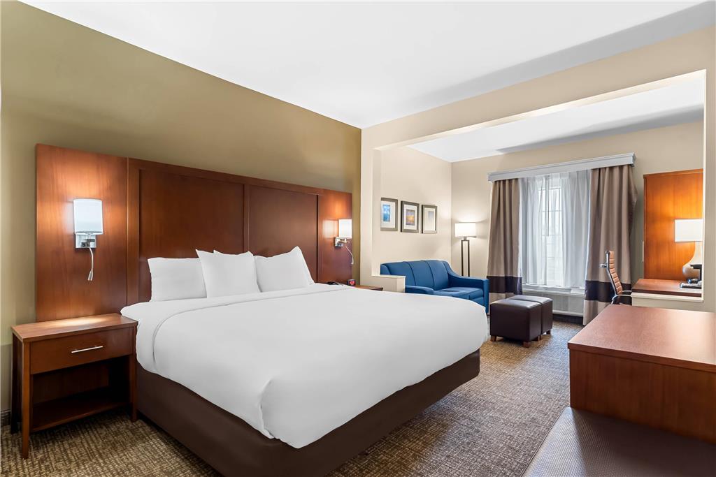 Comfort Suites near Camp Lejeune - photo 15