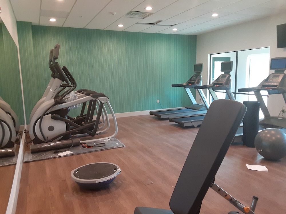 Holiday Inn Express & Suites Harrisburg S Mechanicsburg by IHG - photo 17