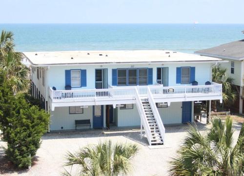 Almost Heaven Oceanfront D 3 Bd 3B Free Wifi — 4-Star Luxury Hotel in Myrtle Beach, United States