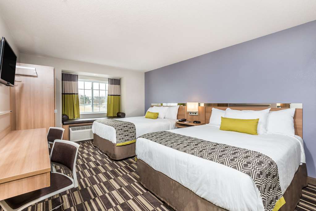 Microtel Inn & Suites By Wyndham Beaver Falls - photo 8