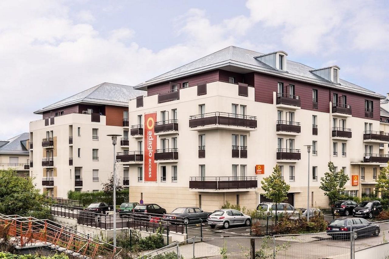Aparthotel Adagio Access Carrières sous Poissy — hotel in Carrieres-Sous-Poissy