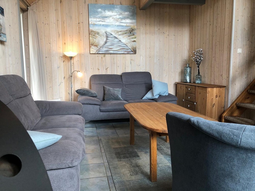 Ferienhaus im Ferienpark Mirow — 4-Star Luxury Hotel in Mirow, Germany