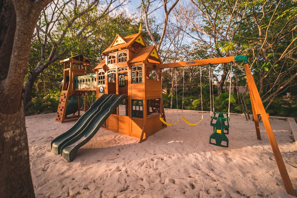 Children's play area - outdoor