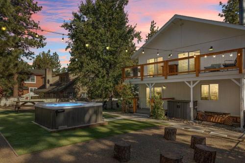 Mont Moderne in Big Bear Lake, United States