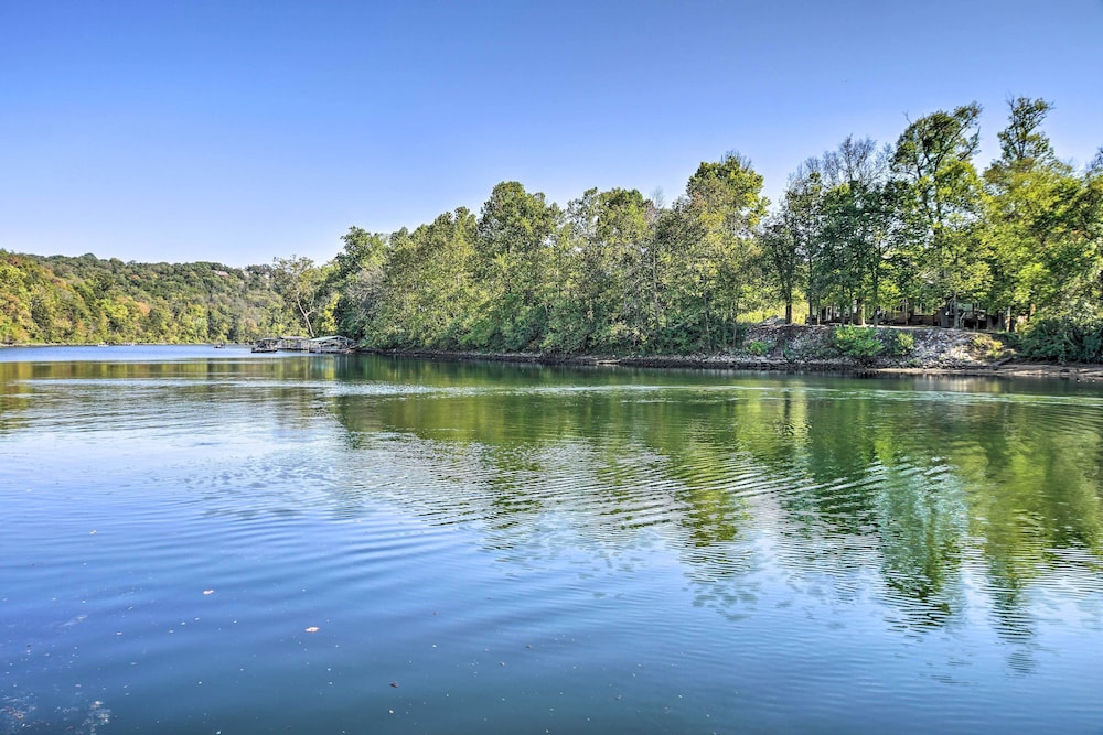 Branson Resort Condo w Lake Taneycomo Access - photo 22