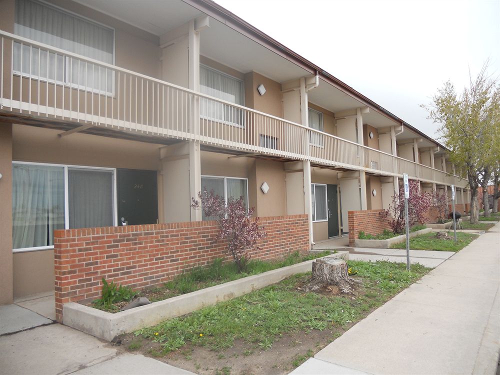 Hitching Post Inn in Cheyenne, United States