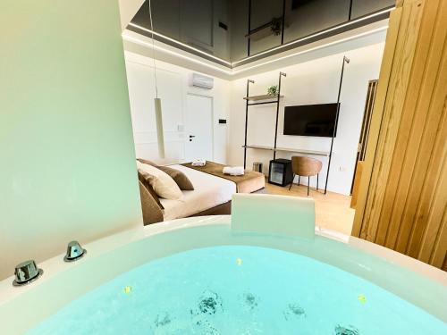 Boutique Suites Palazzo Rodotà 1783 — 4-Star Luxury Hotel in Cosenza, Italy